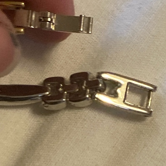 XM1 Christmas watch with 🔔 & red balls New but needs battery 8 inches long open - Picture 9 of 10